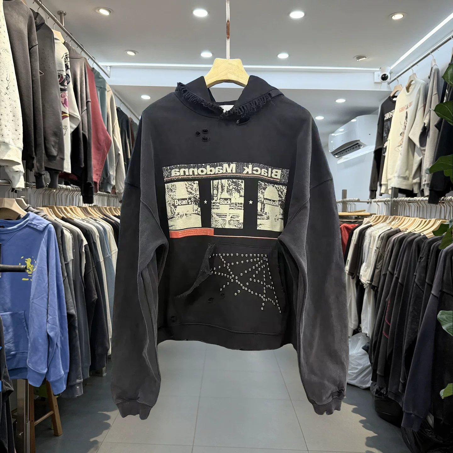 Paly Hollywood American high street retro distressed rivets destroyed hooded sweatshirts for men and women loose hoodies trendy