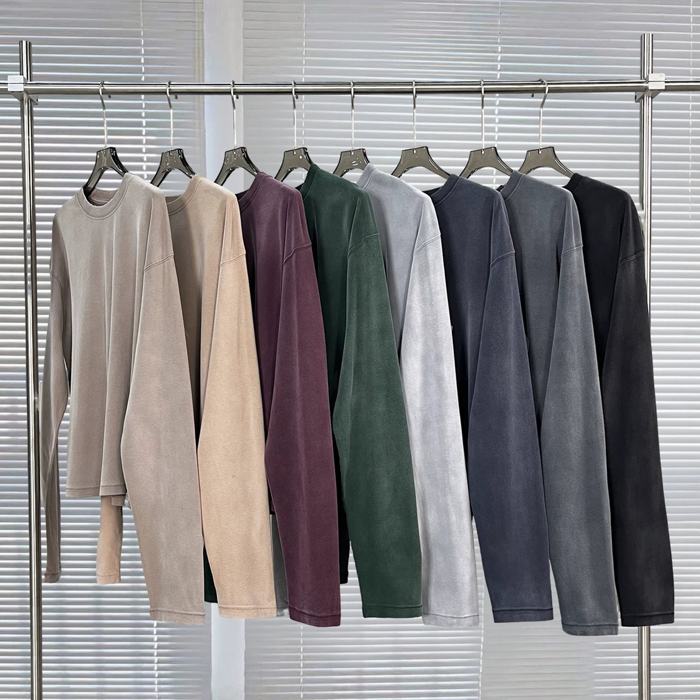 European and American high street retro washed and aged frayed long-sleeved T-shirt oversize men's and women's loose casual off-shoulder top