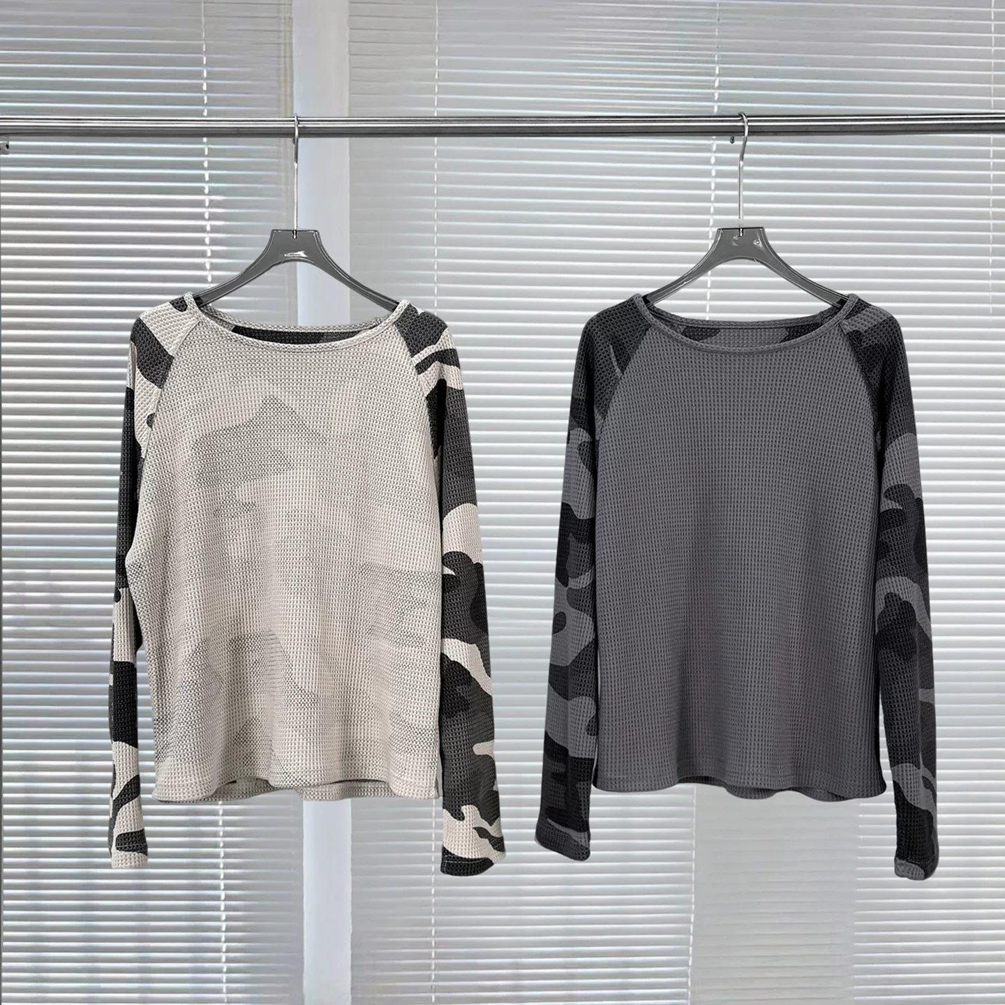 European and American high street waffle camouflage short wide long-sleeved T-shirts for couples of the same style, reversible, splicing and layering bottoming shirts