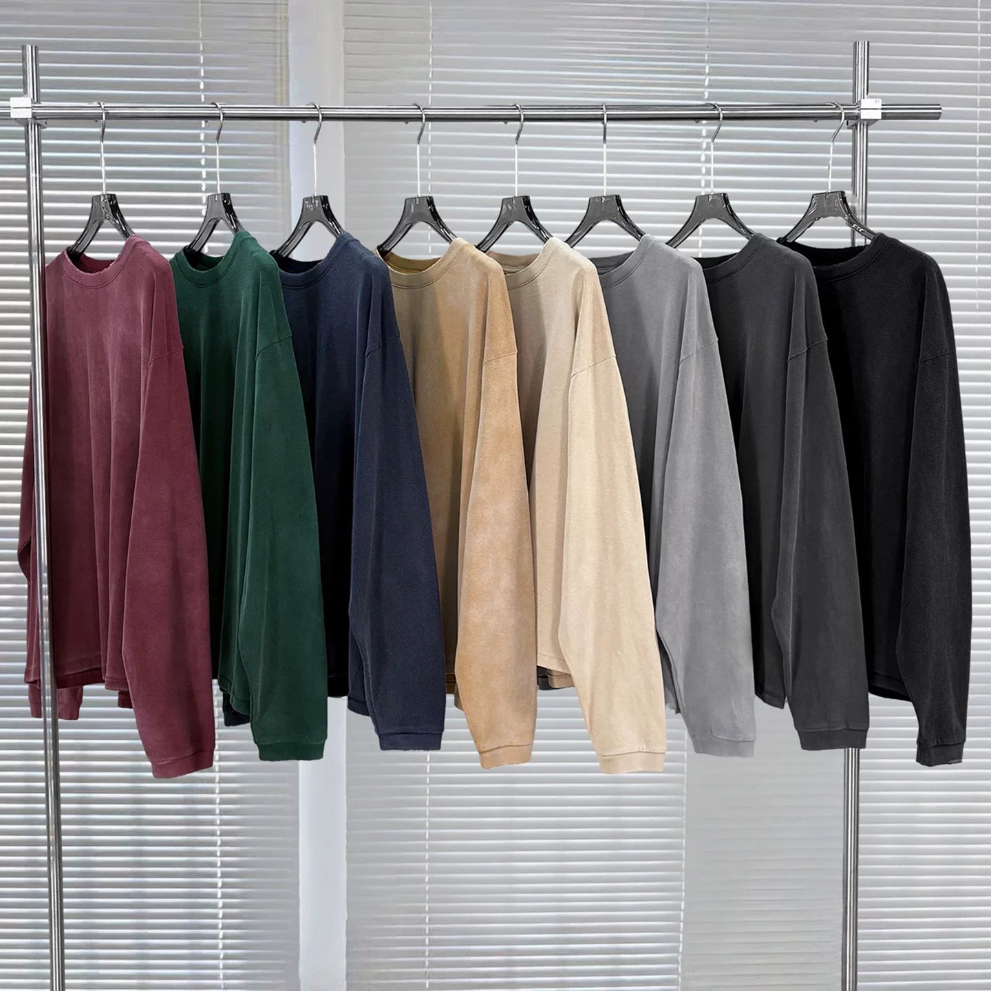 American high street retro brushed washed and aged long-sleeved T-shirt for men and women loose casual solid color off-shoulder bottoming shirt trendy