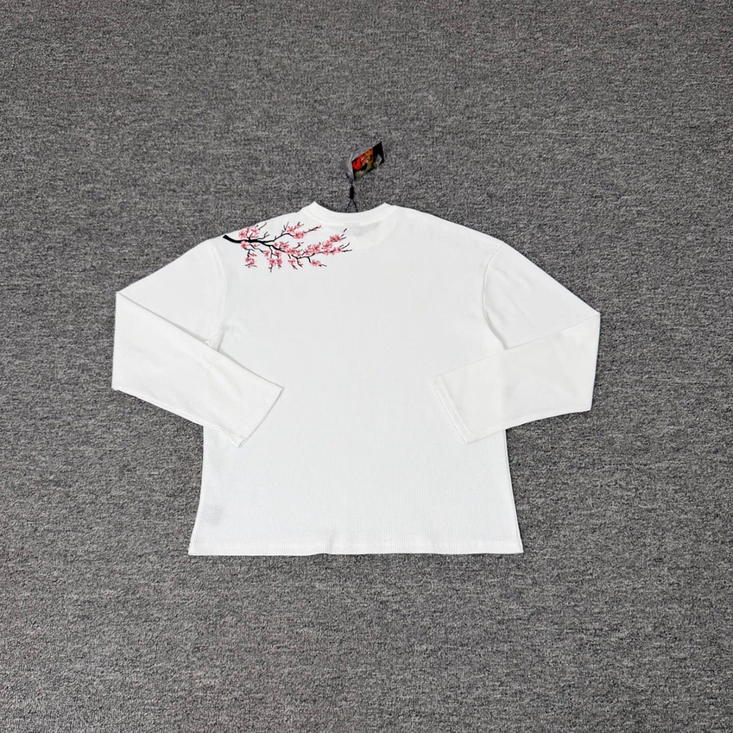 Derschutze American retro cherry blossom embroidered waffle long-sleeved T-shirt for men and women loose casual inner wear trend
