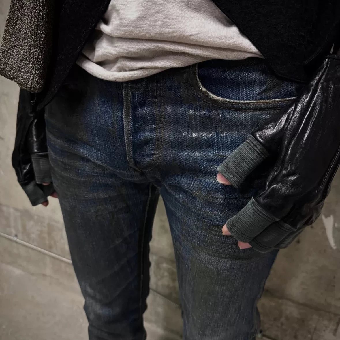 VG Homme hedi Slimane 04Aw paint blue wax brushed micro-laminate blue rubber jeans skinny