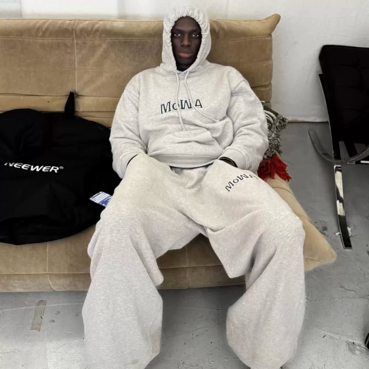 (Ins explosion) Mowalola sweat suit sports gray suit loose pure cotton same style for men and women