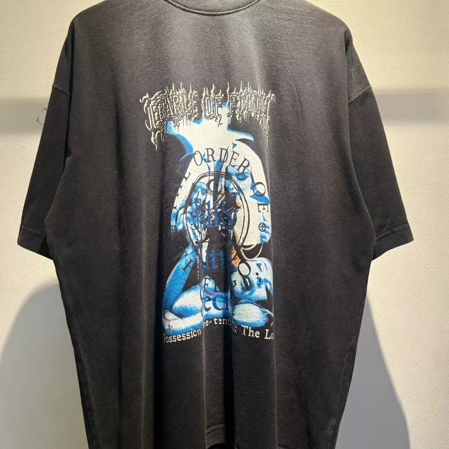 VETEMENTS Cof Filthy Secret Dirty Band Nun Print Heavy Washed Distressed Short Sleeves